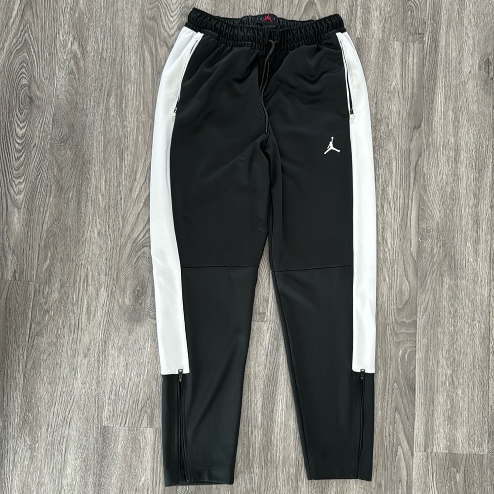 Jordan men’s Large track suit bottoms